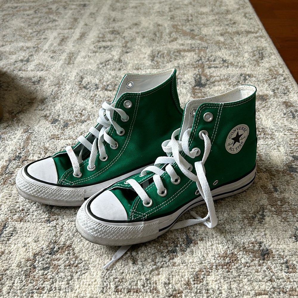 Converse - Picture 2 of 5